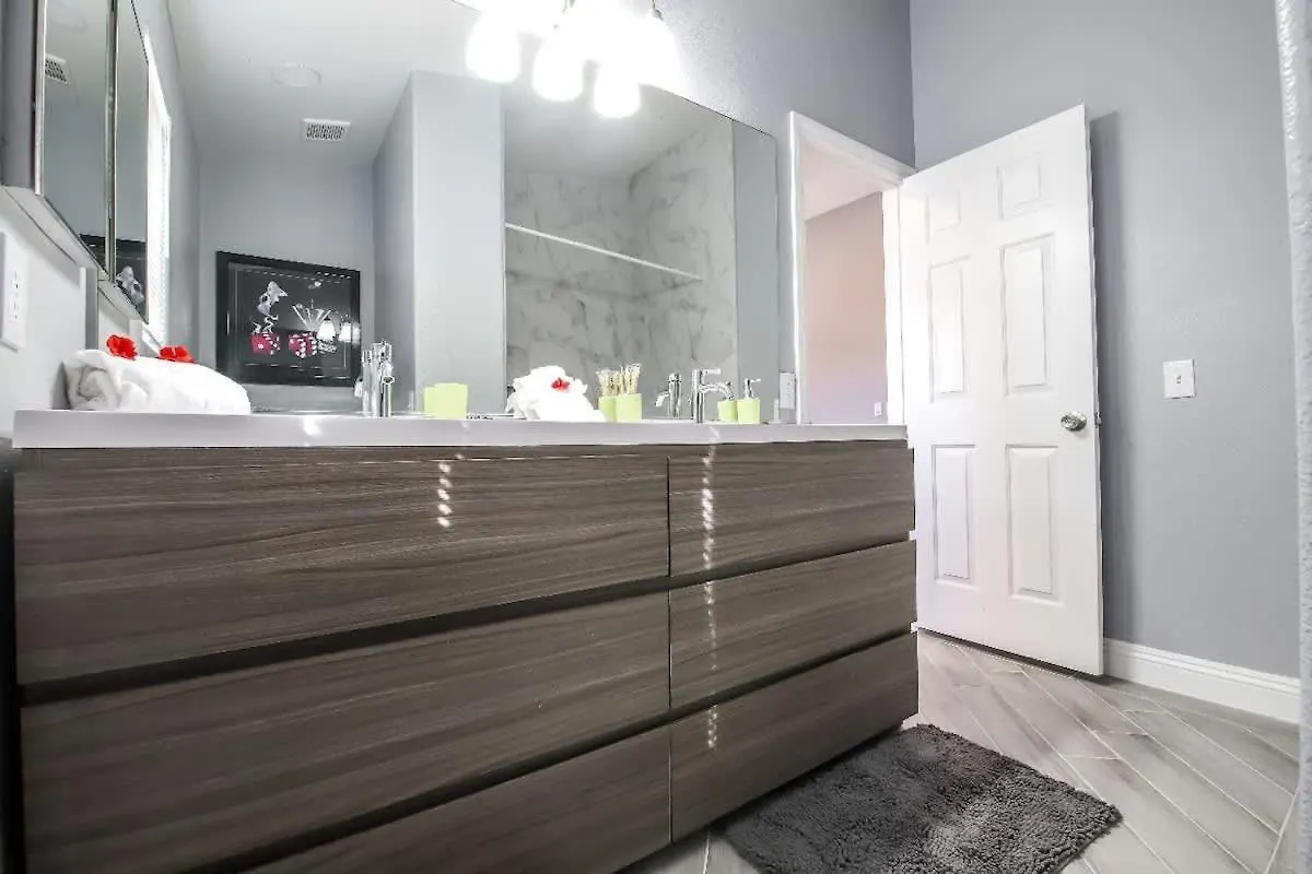 Spacious Stylish And Convenient Las Vegas