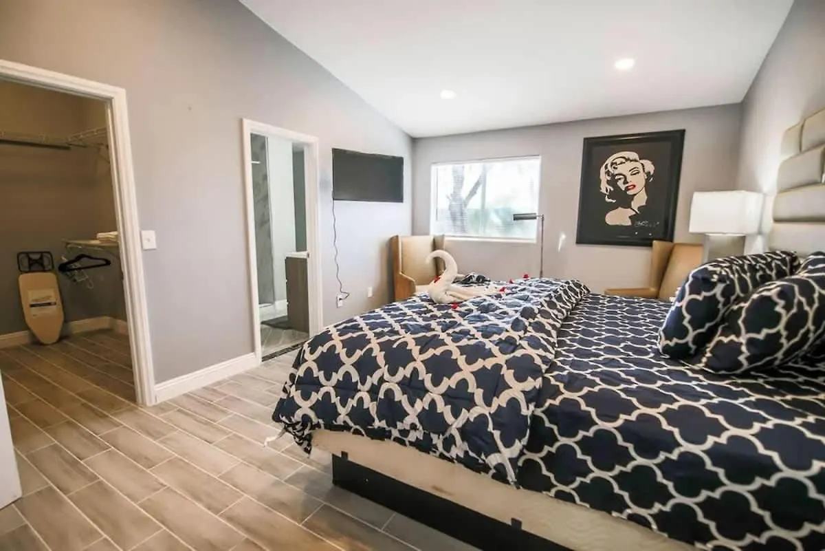 Spacious Stylish And Convenient Las Vegas